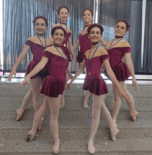 Las seis jóvenes pertenecen al grupo Intermedio del Aula de Danza de la Escuela Municipal de Música, Danza y Teatro de Telde, que depende de la Concejalía de Cultura